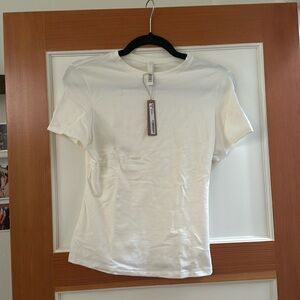 SKIMS cotton jersey tee NWT